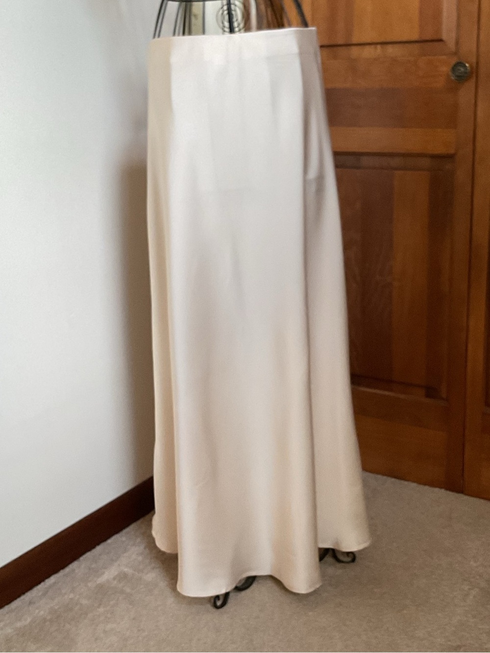 Elegant Cream Maxi Skirt - Women's Flowy A-Line Skirt, Large, New - Picture 3 of 4